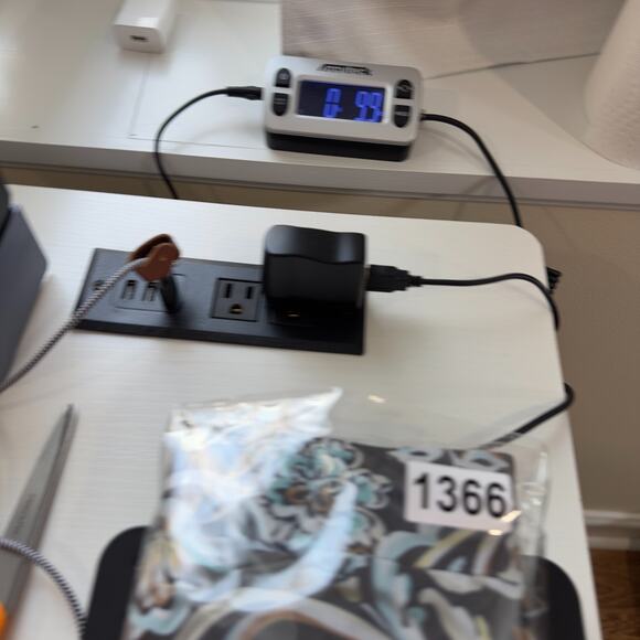 Chico's Zenergy Neema Side Pocket Skort Size 2.5 (Size L) Navy Blue Floral - Picture 11 of 11